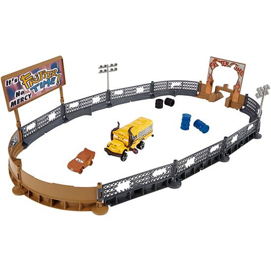 Disney Pixar Cars 3 Crazy 8 Crashers Smash and Crash Derby Playset - New
