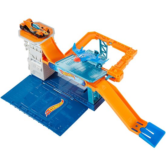 Hot Wheels Sky-Base Blast Track Set - New