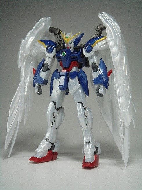 Gundam 1/144 Wing Gundam Zero Custom - New